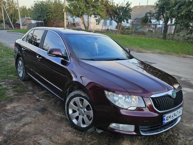 Красный Шкода Суперб, объемом двигателя 1.8 л и пробегом 250 тыс. км за 9300 $, фото 9 на Automoto.ua