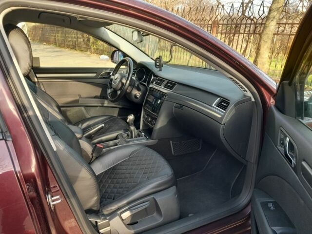 Червоний Шкода Суперб, об'ємом двигуна 1.4 л та пробігом 380 тис. км за 7200 $, фото 5 на Automoto.ua