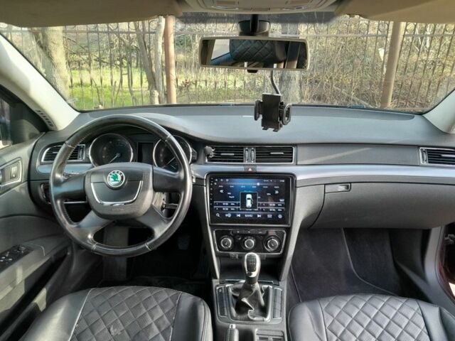 Червоний Шкода Суперб, об'ємом двигуна 1.4 л та пробігом 380 тис. км за 7200 $, фото 4 на Automoto.ua