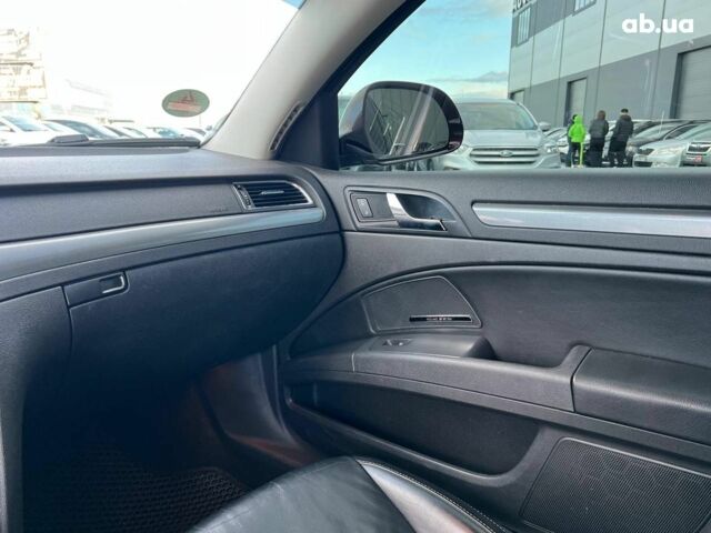 Червоний Шкода Суперб, об'ємом двигуна 2 л та пробігом 275 тис. км за 10190 $, фото 31 на Automoto.ua