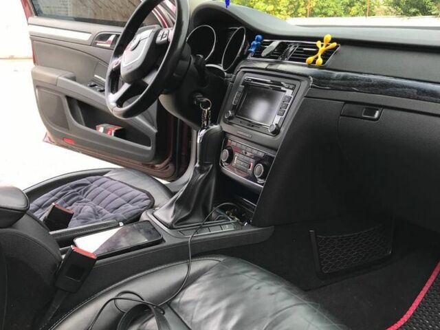 Красный Шкода Суперб, объемом двигателя 1.9 л и пробегом 330 тыс. км за 7600 $, фото 10 на Automoto.ua