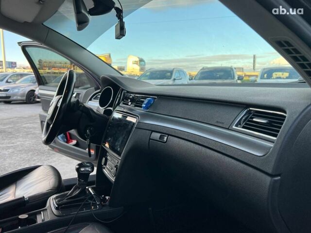 Червоний Шкода Суперб, об'ємом двигуна 2 л та пробігом 275 тис. км за 10190 $, фото 39 на Automoto.ua