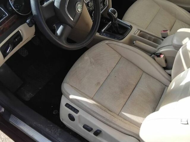 Шкода Суперб 2009 в Надворной на Automoto.ua Красный Шкода Суперб, объемом двигателя 1.8 л и пробегом 298 тыс. км за 3100 $, фото 3 на Automoto.ua