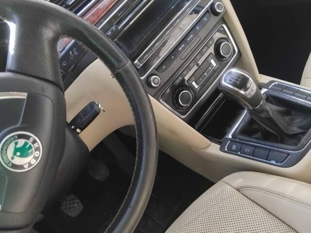 Шкода Суперб 2009 в Надворной на Automoto.ua Красный Шкода Суперб, объемом двигателя 1.8 л и пробегом 298 тыс. км за 3100 $, фото 5 на Automoto.ua