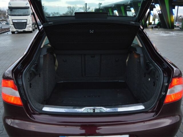 Красный Шкода Суперб, объемом двигателя 1.8 л и пробегом 194 тыс. км за 8300 $, фото 4 на Automoto.ua