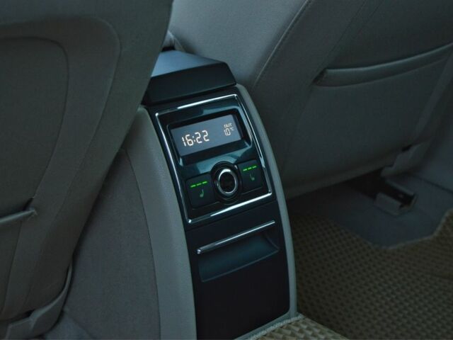 Красный Шкода Суперб, объемом двигателя 1.8 л и пробегом 194 тыс. км за 8300 $, фото 8 на Automoto.ua