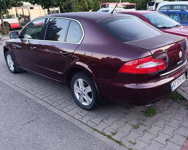 Красный Шкода Суперб, объемом двигателя 1.8 л и пробегом 250 тыс. км за 6500 $, фото 3 на Automoto.ua