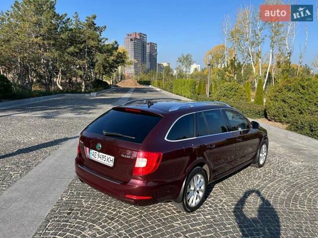 Червоний Шкода Суперб, об'ємом двигуна 1.97 л та пробігом 262 тис. км за 11600 $, фото 2 на Automoto.ua