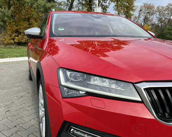 Красный Шкода Суперб, объемом двигателя 2 л и пробегом 253 тыс. км за 21500 $, фото 7 на Automoto.ua