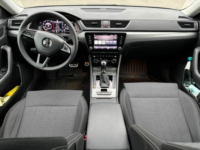 Червоний Шкода Суперб, об'ємом двигуна 2 л та пробігом 250 тис. км за 25000 $, фото 13 на Automoto.ua