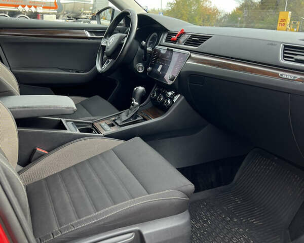 Красный Шкода Суперб, объемом двигателя 2 л и пробегом 253 тыс. км за 21500 $, фото 26 на Automoto.ua