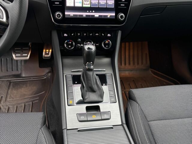 Червоний Шкода Суперб, об'ємом двигуна 2 л та пробігом 250 тис. км за 25000 $, фото 6 на Automoto.ua