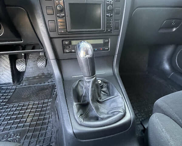 Красный Шкода Суперб, объемом двигателя 1.78 л и пробегом 97 тыс. км за 7500 $, фото 11 на Automoto.ua