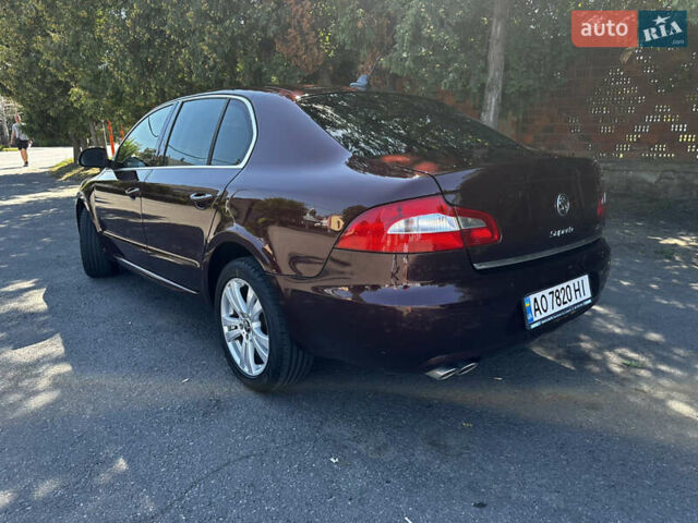 Красный Шкода Суперб, объемом двигателя 1.97 л и пробегом 365 тыс. км за 7700 $, фото 5 на Automoto.ua