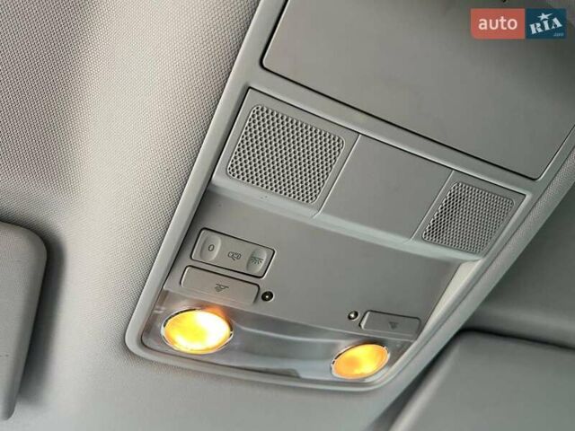 Червоний Шкода Суперб, об'ємом двигуна 2 л та пробігом 275 тис. км за 10190 $, фото 32 на Automoto.ua