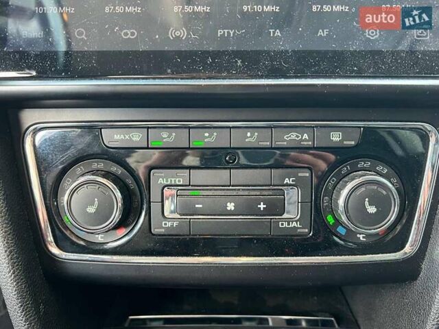 Червоний Шкода Суперб, об'ємом двигуна 2 л та пробігом 275 тис. км за 10190 $, фото 29 на Automoto.ua