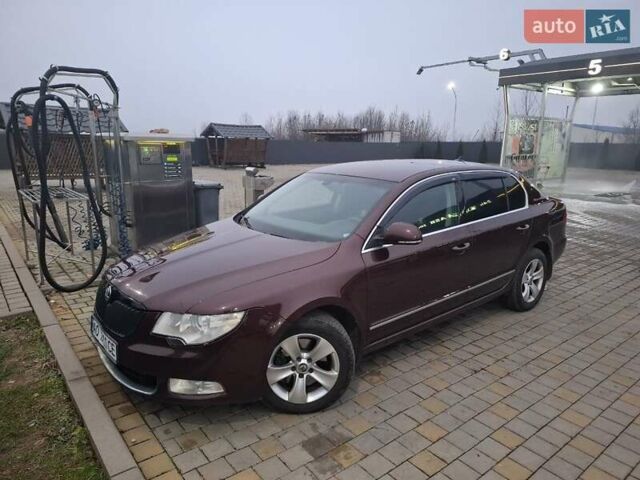 Красный Шкода Суперб, объемом двигателя 1.97 л и пробегом 328 тыс. км за 7000 $, фото 2 на Automoto.ua