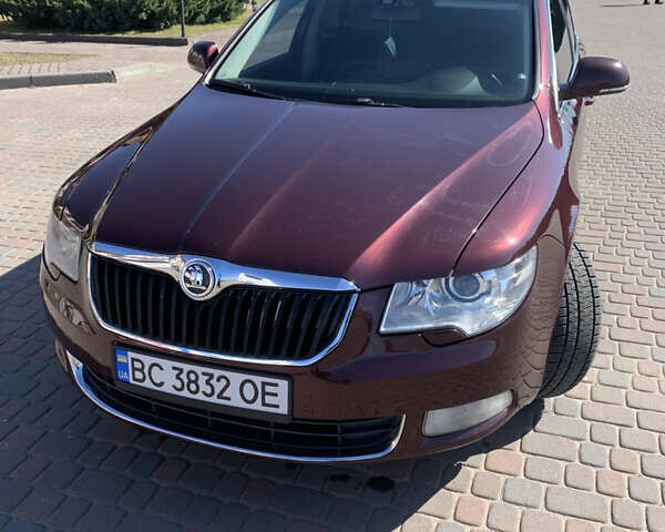 Красный Шкода Суперб, объемом двигателя 2 л и пробегом 251 тыс. км за 9100 $, фото 1 на Automoto.ua