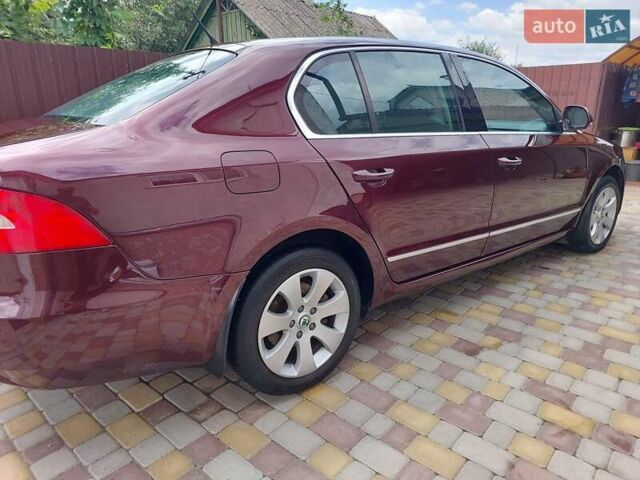 Красный Шкода Суперб, объемом двигателя 1.97 л и пробегом 355 тыс. км за 8400 $, фото 2 на Automoto.ua