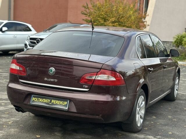 Красный Шкода Суперб, объемом двигателя 1.8 л и пробегом 210 тыс. км за 7500 $, фото 5 на Automoto.ua