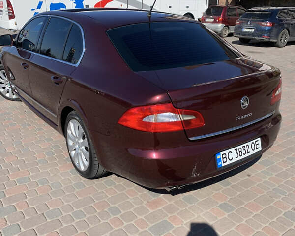 Красный Шкода Суперб, объемом двигателя 2 л и пробегом 251 тыс. км за 9100 $, фото 6 на Automoto.ua