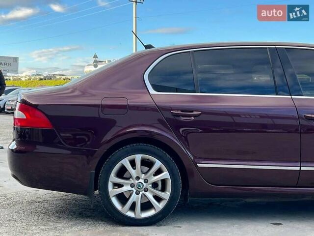 Червоний Шкода Суперб, об'ємом двигуна 2 л та пробігом 275 тис. км за 10190 $, фото 9 на Automoto.ua