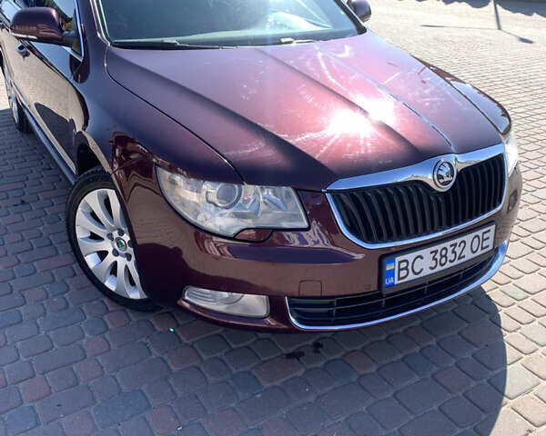 Красный Шкода Суперб, объемом двигателя 2 л и пробегом 251 тыс. км за 9100 $, фото 3 на Automoto.ua