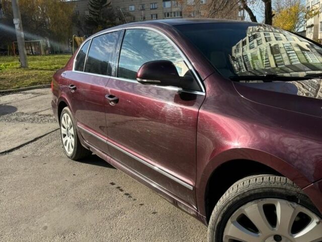 Красный Шкода Суперб, объемом двигателя 2 л и пробегом 270 тыс. км за 4000 $, фото 2 на Automoto.ua