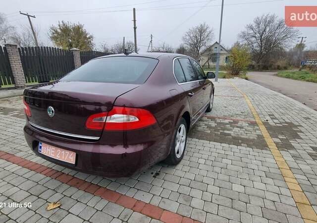 Червоний Шкода Суперб, об'ємом двигуна 1.8 л та пробігом 206 тис. км за 8400 $, фото 9 на Automoto.ua