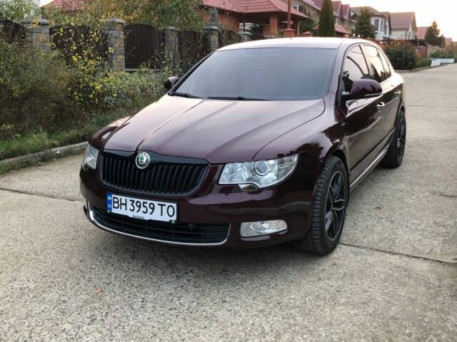 Красный Шкода Суперб, объемом двигателя 1.8 л и пробегом 286 тыс. км за 12200 $, фото 4 на Automoto.ua