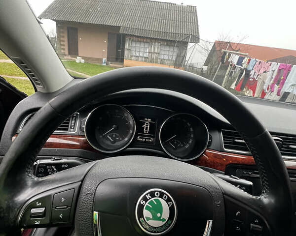 Красный Шкода Суперб, объемом двигателя 1.8 л и пробегом 206 тыс. км за 8500 $, фото 8 на Automoto.ua