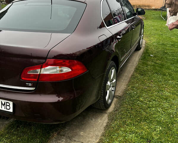 Красный Шкода Суперб, объемом двигателя 1.8 л и пробегом 206 тыс. км за 8500 $, фото 4 на Automoto.ua