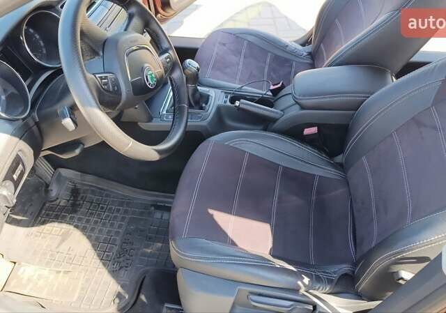 Червоний Шкода Суперб, об'ємом двигуна 1.8 л та пробігом 239 тис. км за 7450 $, фото 6 на Automoto.ua