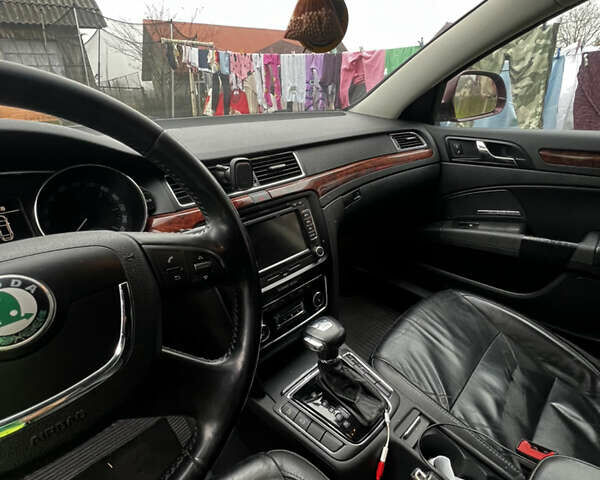 Красный Шкода Суперб, объемом двигателя 1.8 л и пробегом 206 тыс. км за 8500 $, фото 9 на Automoto.ua