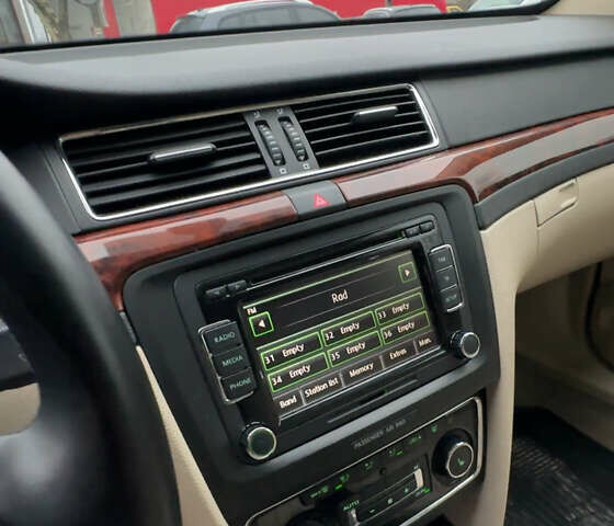 Красный Шкода Суперб, объемом двигателя 1.97 л и пробегом 230 тыс. км за 9700 $, фото 10 на Automoto.ua