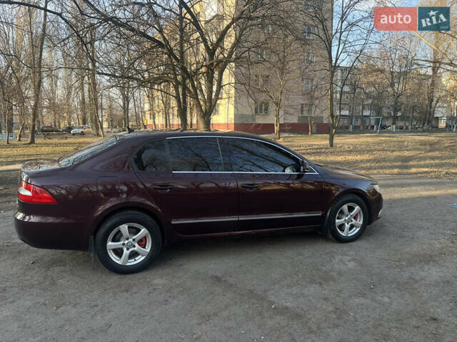 Красный Шкода Суперб, объемом двигателя 1.97 л и пробегом 266 тыс. км за 10000 $, фото 7 на Automoto.ua