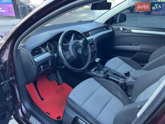 Червоний Шкода Суперб, об'ємом двигуна 1.8 л та пробігом 127 тис. км за 11300 $, фото 10 на Automoto.ua