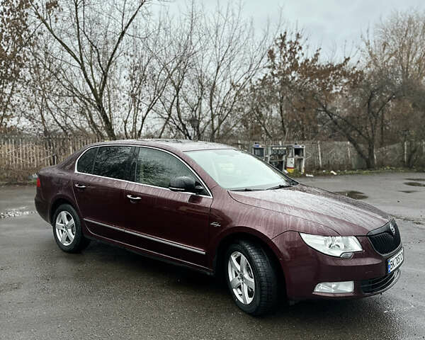 Красный Шкода Суперб, объемом двигателя 1.97 л и пробегом 230 тыс. км за 9700 $, фото 1 на Automoto.ua