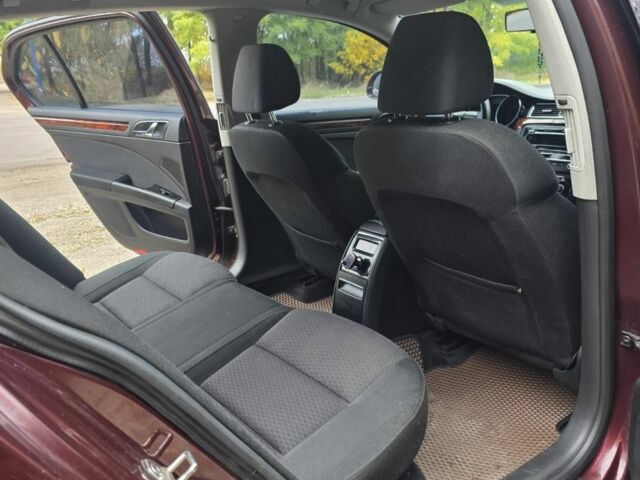 Красный Шкода Суперб, объемом двигателя 1.8 л и пробегом 268 тыс. км за 8300 $, фото 7 на Automoto.ua