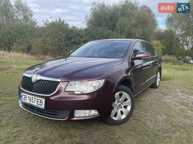 Красный Шкода Суперб, объемом двигателя 1.8 л и пробегом 211 тыс. км за 7600 $, фото 2 на Automoto.ua