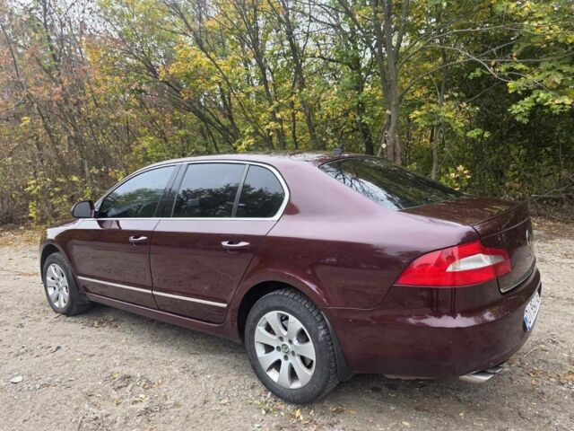 Красный Шкода Суперб, объемом двигателя 1.8 л и пробегом 268 тыс. км за 8300 $, фото 8 на Automoto.ua