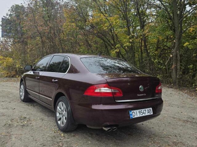 Красный Шкода Суперб, объемом двигателя 1.8 л и пробегом 268 тыс. км за 8300 $, фото 10 на Automoto.ua