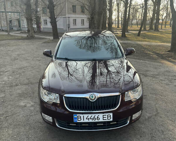 Красный Шкода Суперб, объемом двигателя 1.97 л и пробегом 266 тыс. км за 10000 $, фото 5 на Automoto.ua