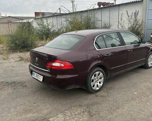 Красный Шкода Суперб, объемом двигателя 1.8 л и пробегом 170 тыс. км за 6500 $, фото 1 на Automoto.ua
