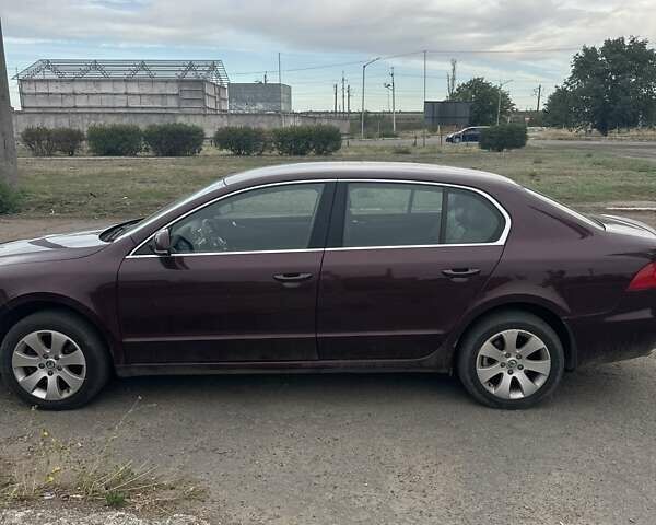 Красный Шкода Суперб, объемом двигателя 1.8 л и пробегом 170 тыс. км за 6500 $, фото 2 на Automoto.ua