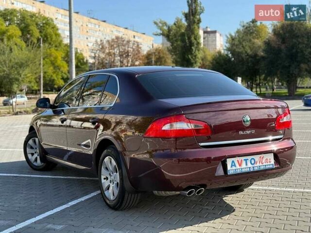 Красный Шкода Суперб, объемом двигателя 1.8 л и пробегом 183 тыс. км за 8800 $, фото 10 на Automoto.ua