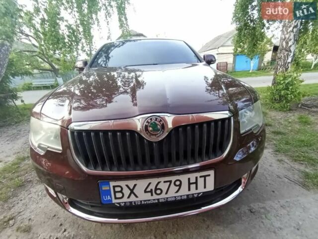 Красный Шкода Суперб, объемом двигателя 1.8 л и пробегом 277 тыс. км за 9500 $, фото 3 на Automoto.ua