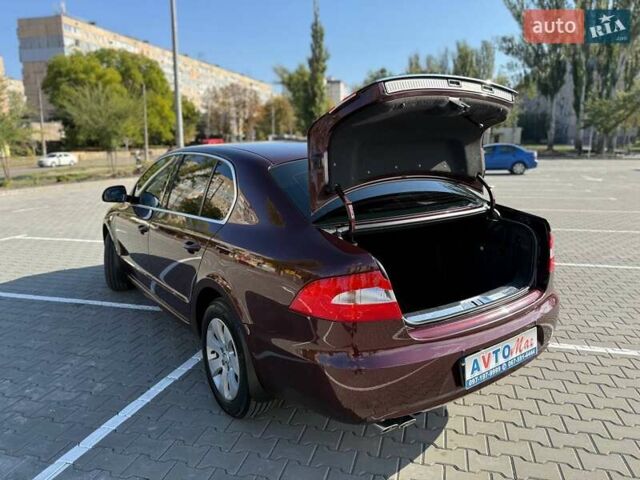 Красный Шкода Суперб, объемом двигателя 1.8 л и пробегом 183 тыс. км за 8800 $, фото 9 на Automoto.ua