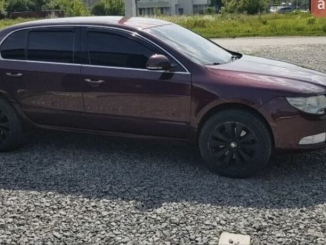 Красный Шкода Суперб, объемом двигателя 1.8 л и пробегом 277 тыс. км за 9500 $, фото 11 на Automoto.ua
