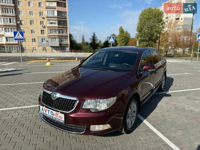 Красный Шкода Суперб, объемом двигателя 1.8 л и пробегом 183 тыс. км за 8800 $, фото 6 на Automoto.ua